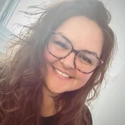 Professora sorrindo